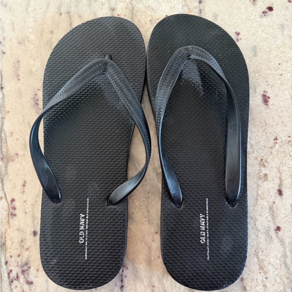 Old Navy Classic Black Sandals